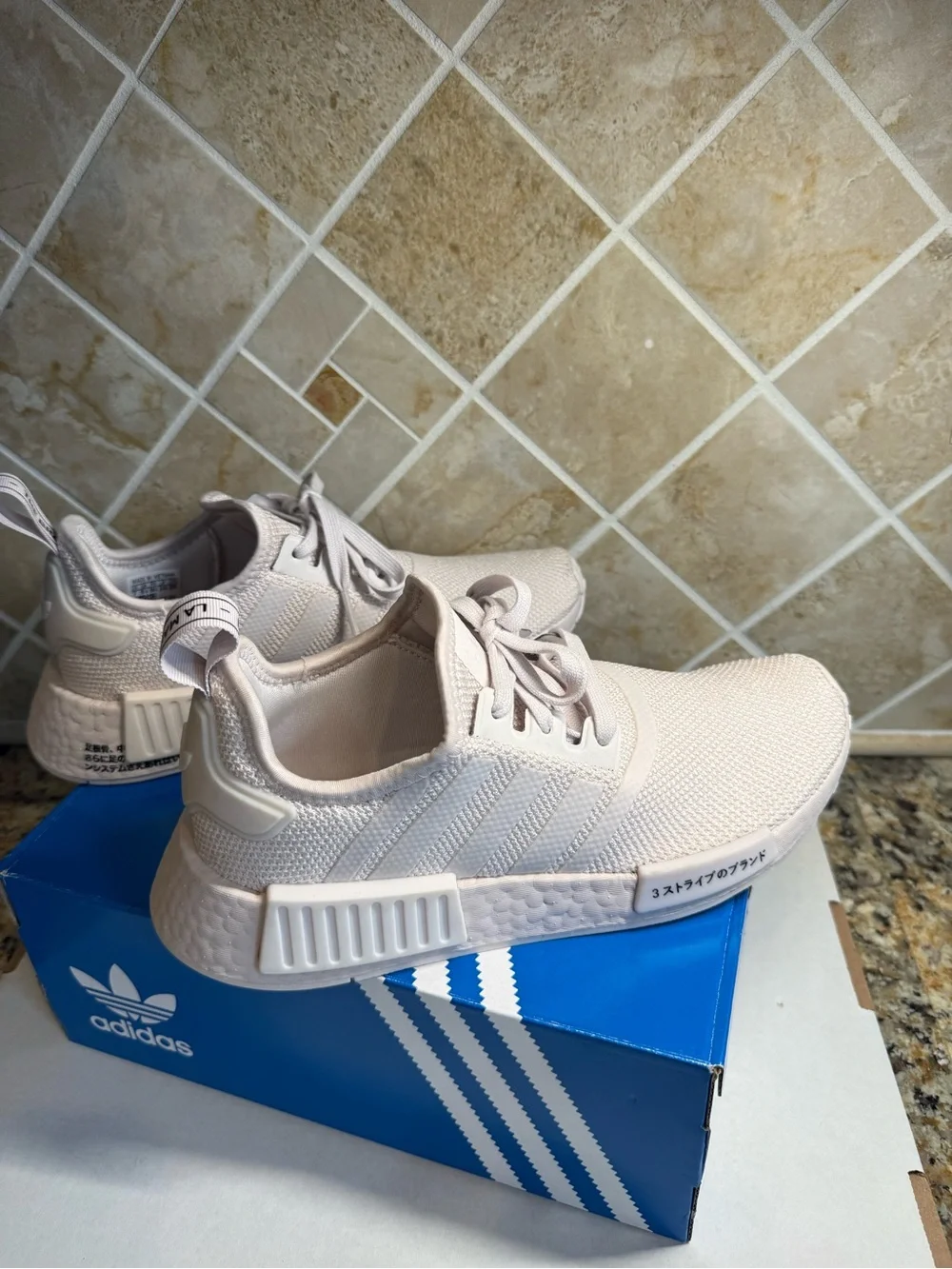 adidas NMD R1 Women’s Size7 White Japanese Text Boost Sneakers New No Box